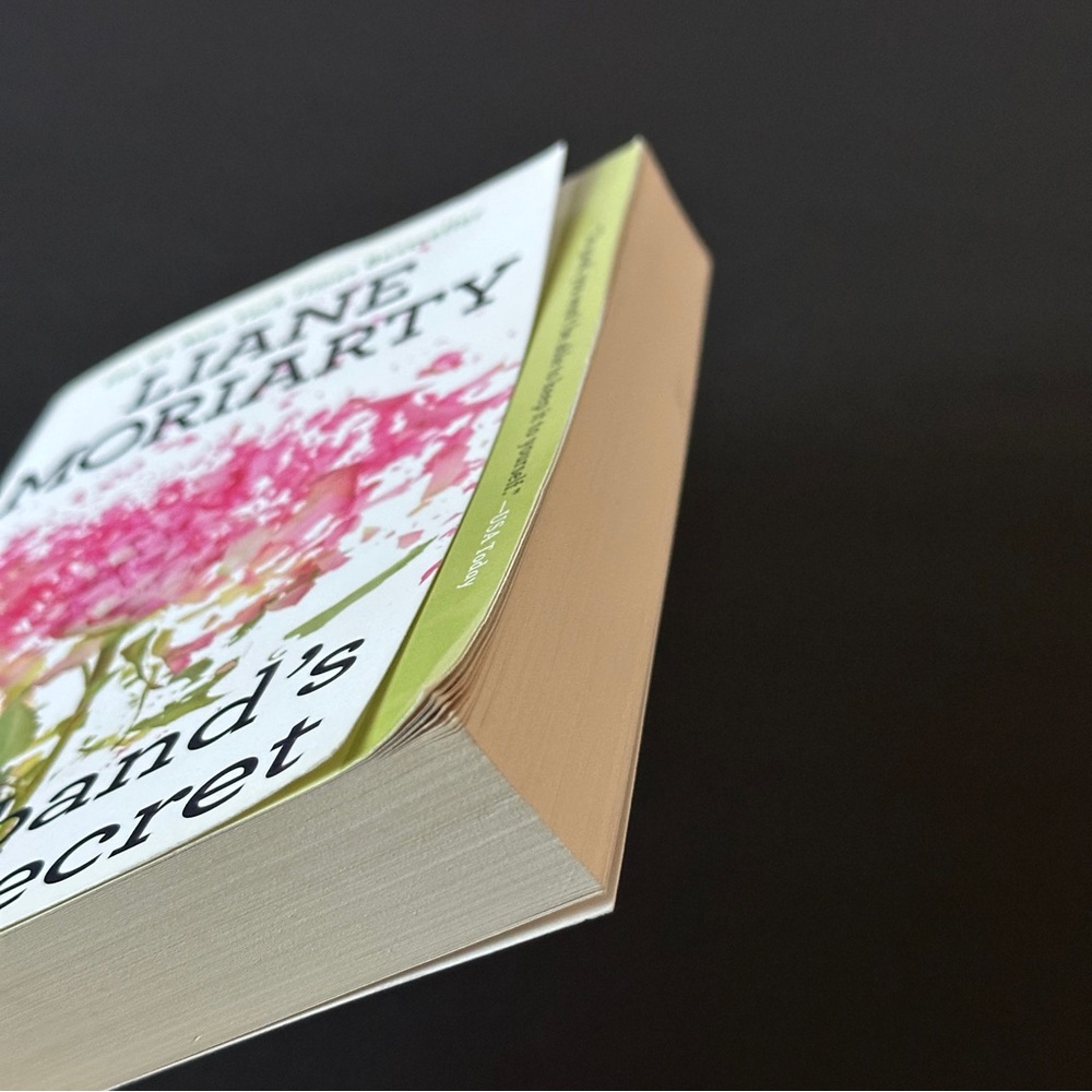 The Husband's Secret by Liane Moriarty | Fiction, Mystery | Paperback Book - Picture 5 of 7